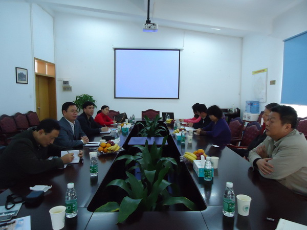 公司领导与南方学院领导交流