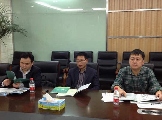 公司老师在座谈会现场